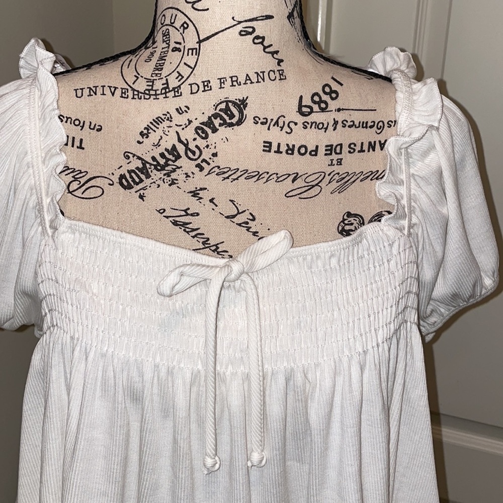 Lulu’s Size Large Top